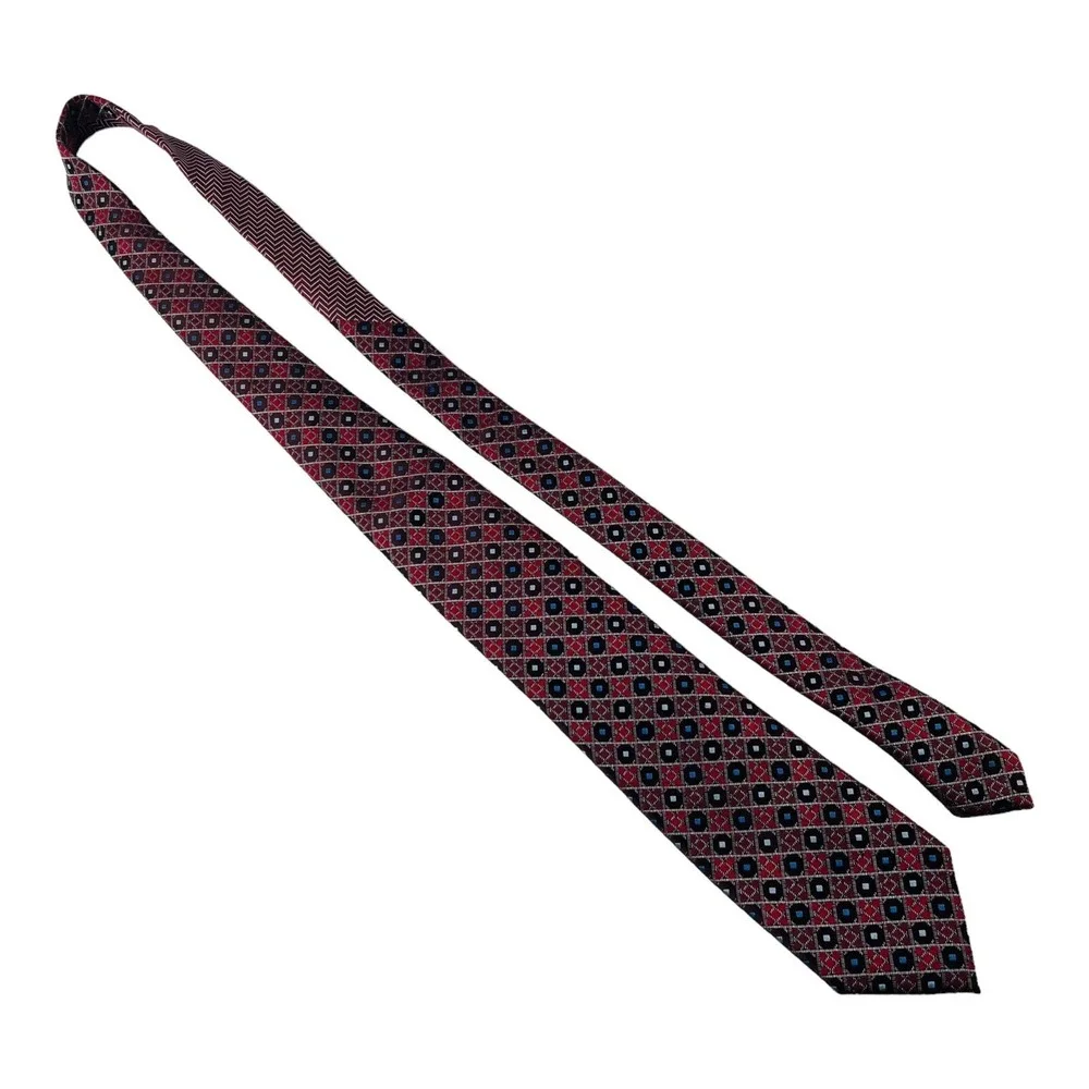 Ermenegildo Zegna Red w/‎ Silver Check w/ Blue Dot Silk Tie Size 3.5